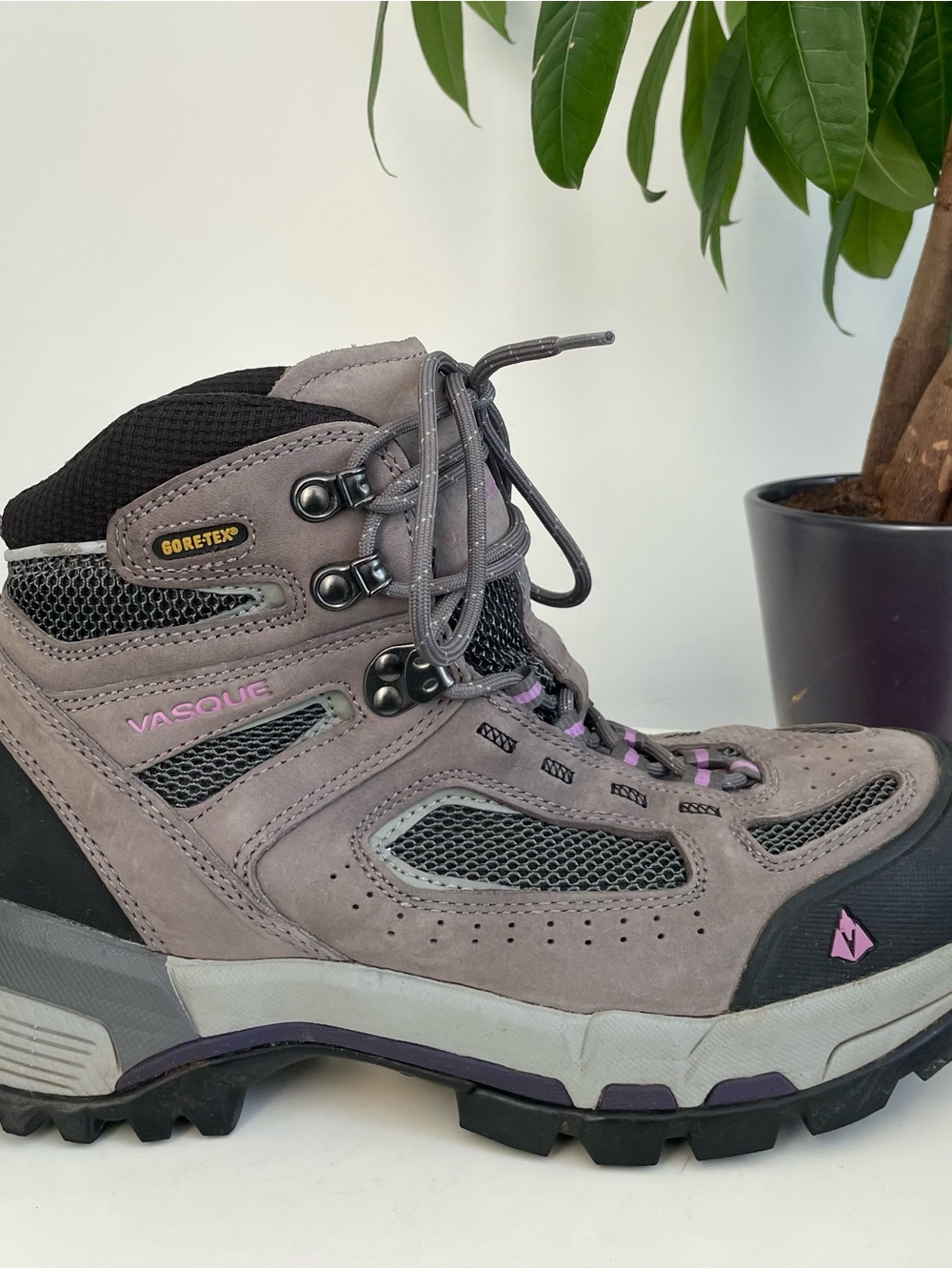 Women Size 9.5 Vasque Breeze 2.0 GTX Gore Tex Grey Waterproof Hiking Boots